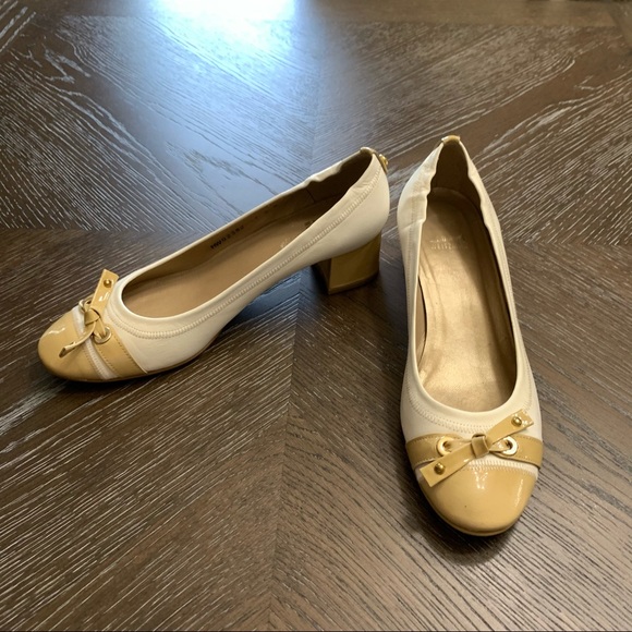 Stuart Weitzman white leather & beige low chunk heel pump flat Size 7.5M - Picture 1 of 17